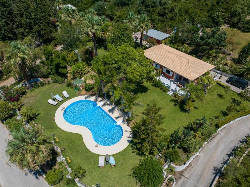 Gaia Residences With Lush Garden And Pool