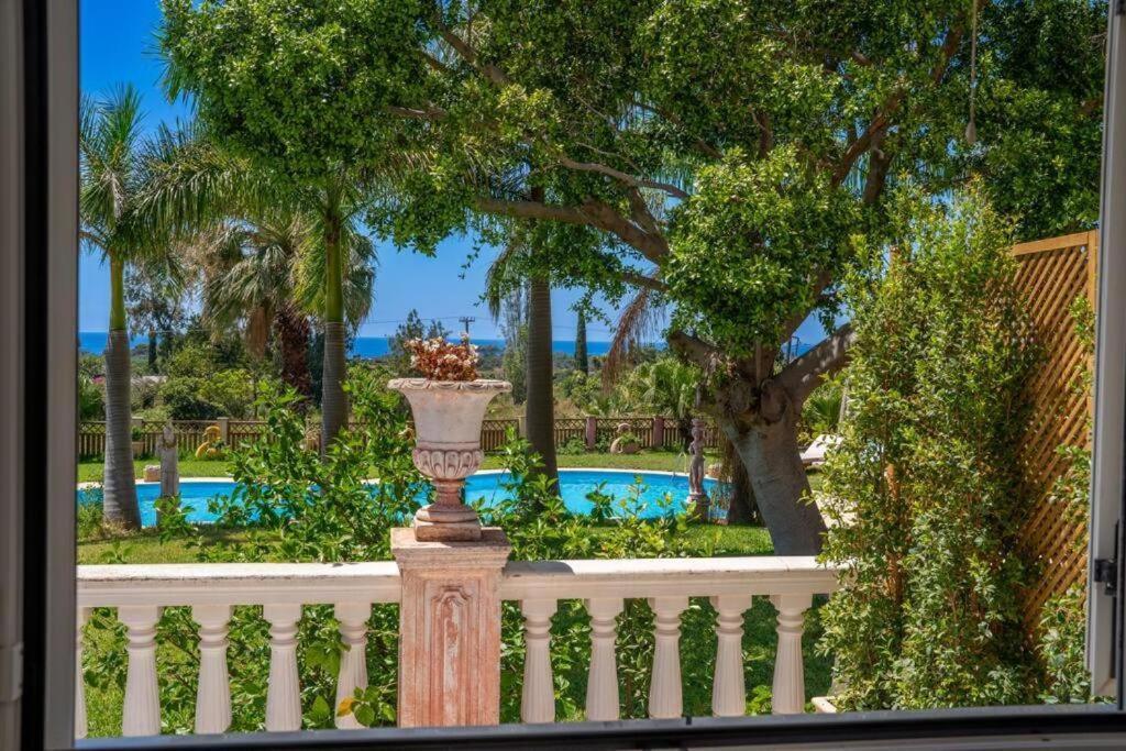 Gaia Residences With Lush Garden And Pool Holiday home